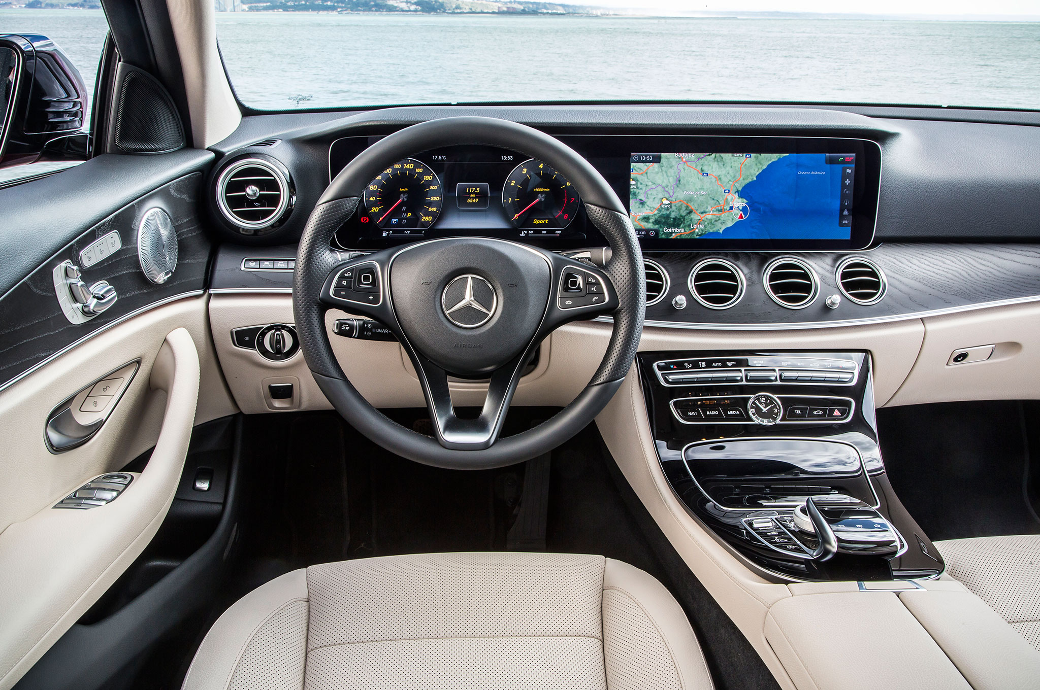 Mercedes-Benz traerá seis nuevos modelos con tecnologías sustentables