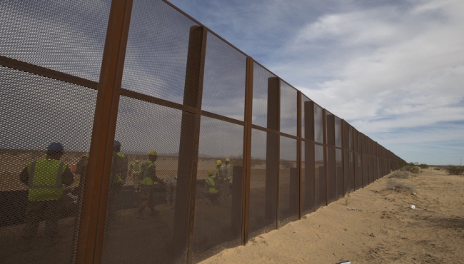 Muro fronterizo tendría altos costos ambientales, asegura especialista