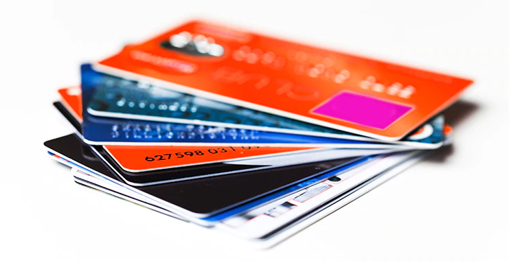 Condusef evalúa tarjetas de crédito, hay 2 reprobadas