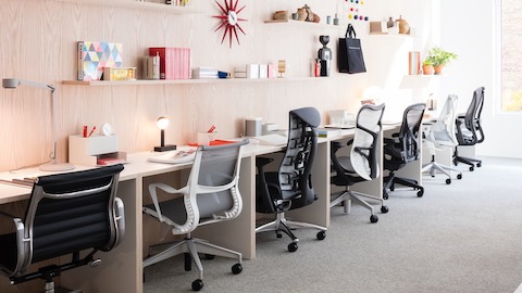 ¿Cómo el diseño de oficinas puede contrarrestar el estrés laboral?